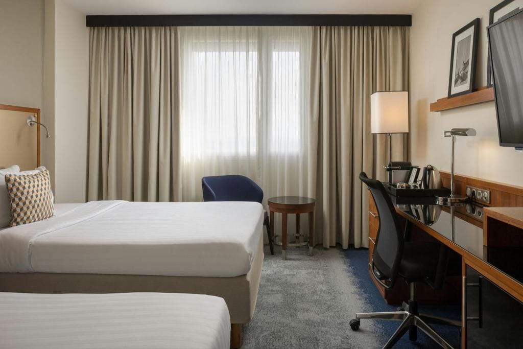 Courtyard by Marriott Toulouse Airport — 2